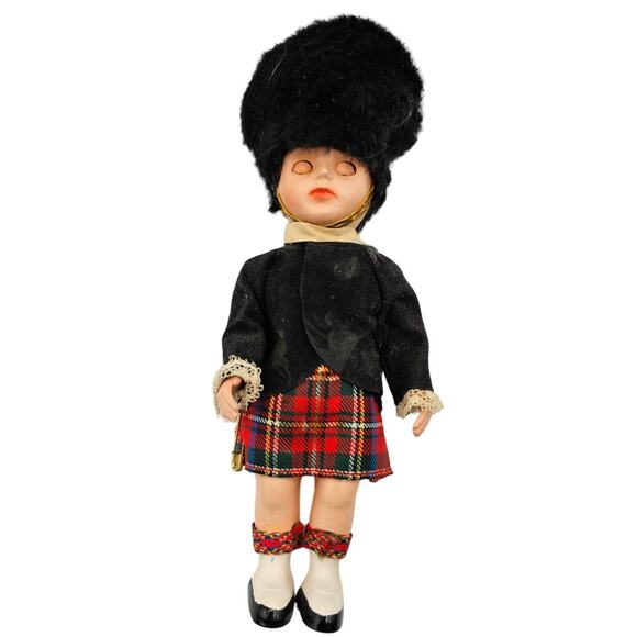 Vintage Scottish Scotland 7" Boy Doll Traditional costume Made in England - Picture 1 of 4